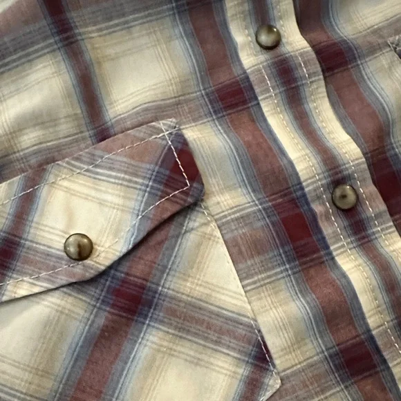 Pendleton Women’s Plaid Frontier Short Sleeve Pearl Snap - Picture 3 of 6